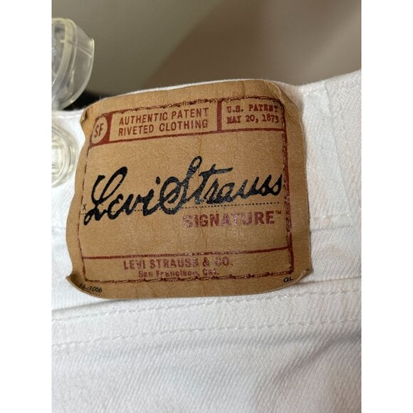 Levis Strauss Signature Women's White Jeans Size Misses 14 Short - Picture 9 of 12